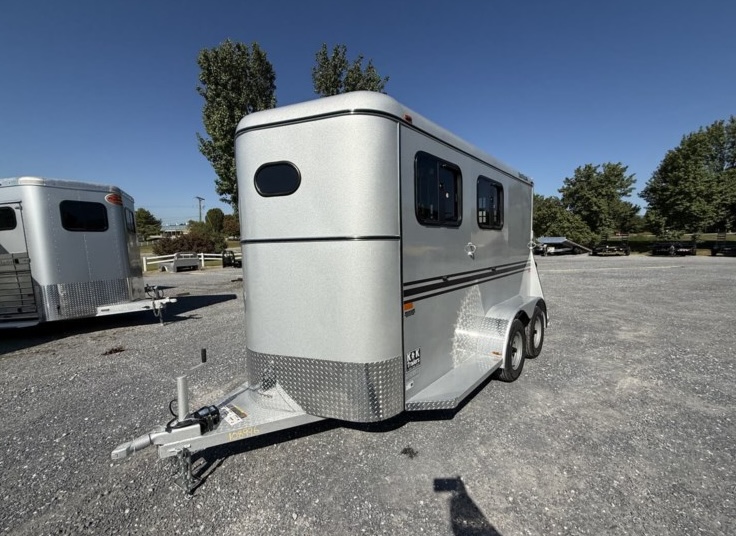 2026 Bee Trailers 2 Horse Durango Slant Load 6x13 Horse Trailer