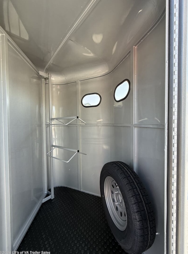 2026 Bee Trailers 2 Horse Durango Slant Load 6x13 Horse Trailer - Image 8