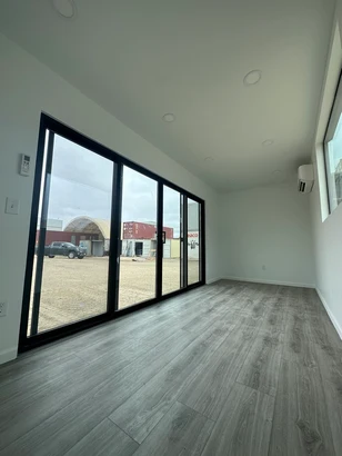 20' Home Office Studio - Image 2