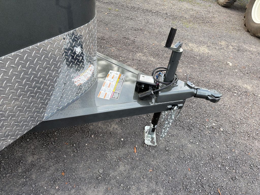 New 2026 Bee Trailers 6 x 13 2 Horse Trailer 7k GVWR - Image 9